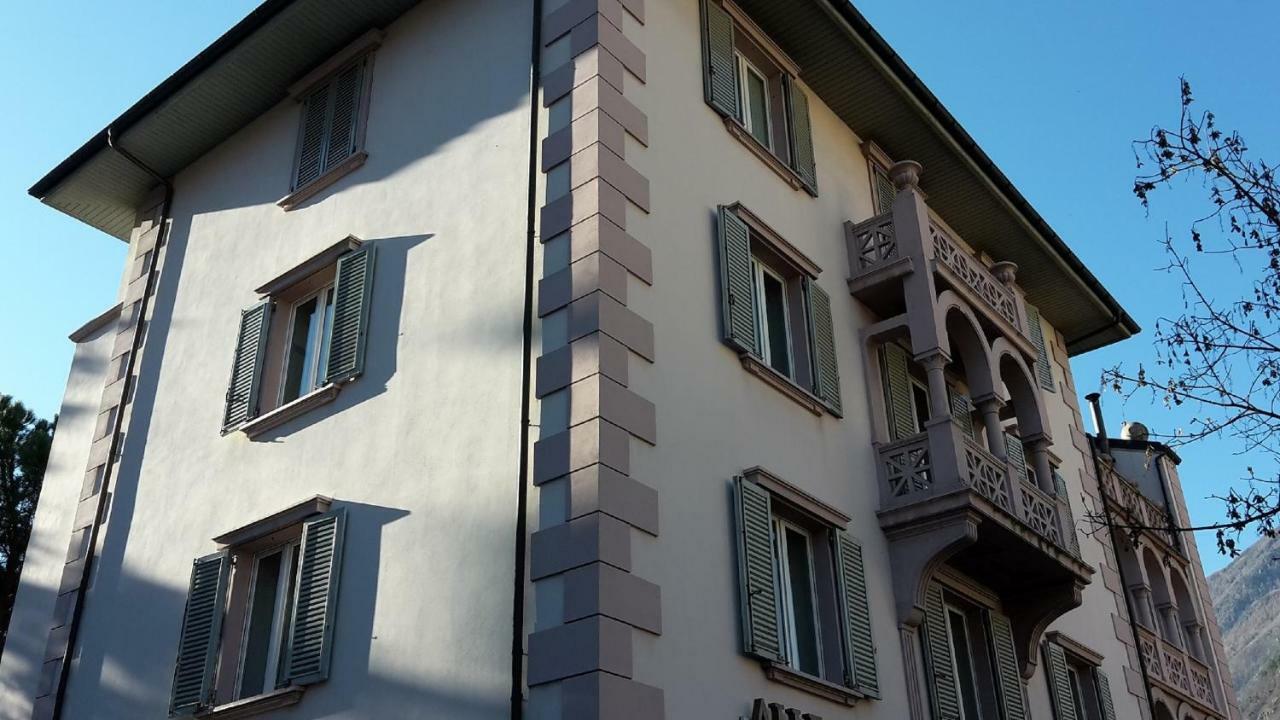טיראנו Bed And Breakfast Sweet Home מראה חיצוני תמונה