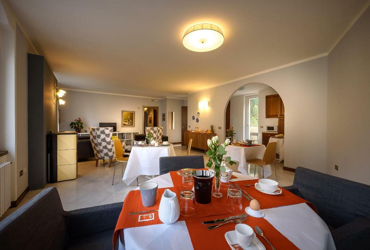 טיראנו Bed And Breakfast Sweet Home מראה חיצוני תמונה